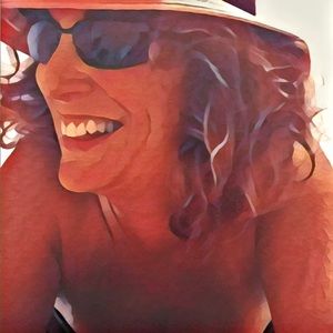 Meet your Posher, Carol